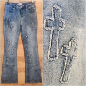 BAMBOO MID RISE FLARE FRAYED CROSS JEANS SIZE 9 EUC